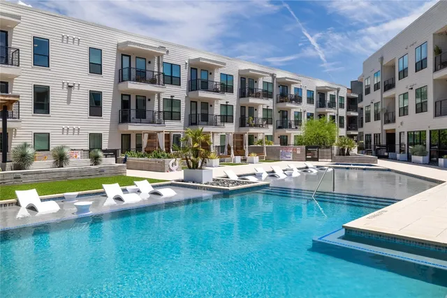 $574,000 | 1701 Simond Avenue, Unit 312, Austin, TX 78723