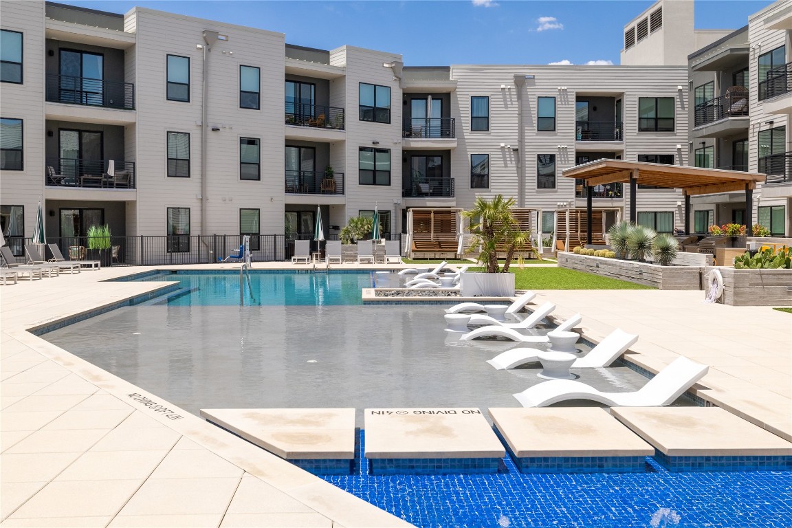 1701 Simond Avenue, Unit 312 Austin, TX 78723 - Photo 16 of 27