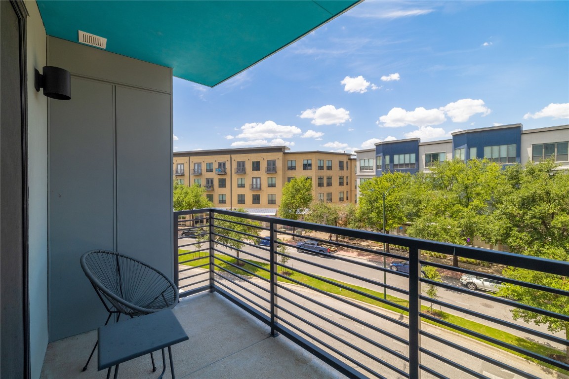 1701 Simond Avenue, Unit 312 Austin, TX 78723 - Photo 4 of 27
