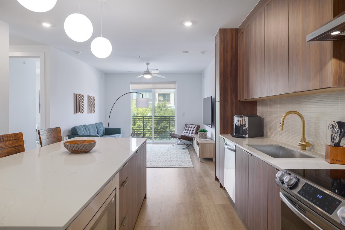 1701 Simond Avenue, Unit 312 Austin, TX 78723 - Photo 5 of 27