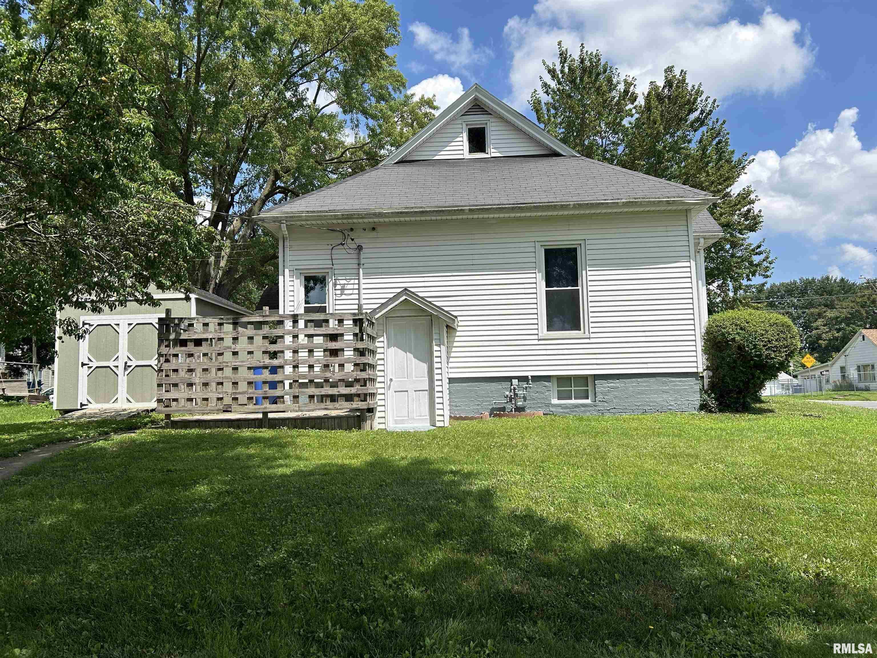 211 South Main Street Athens, IL 62613 - Photo 18 of 19 Gallery Image 18
