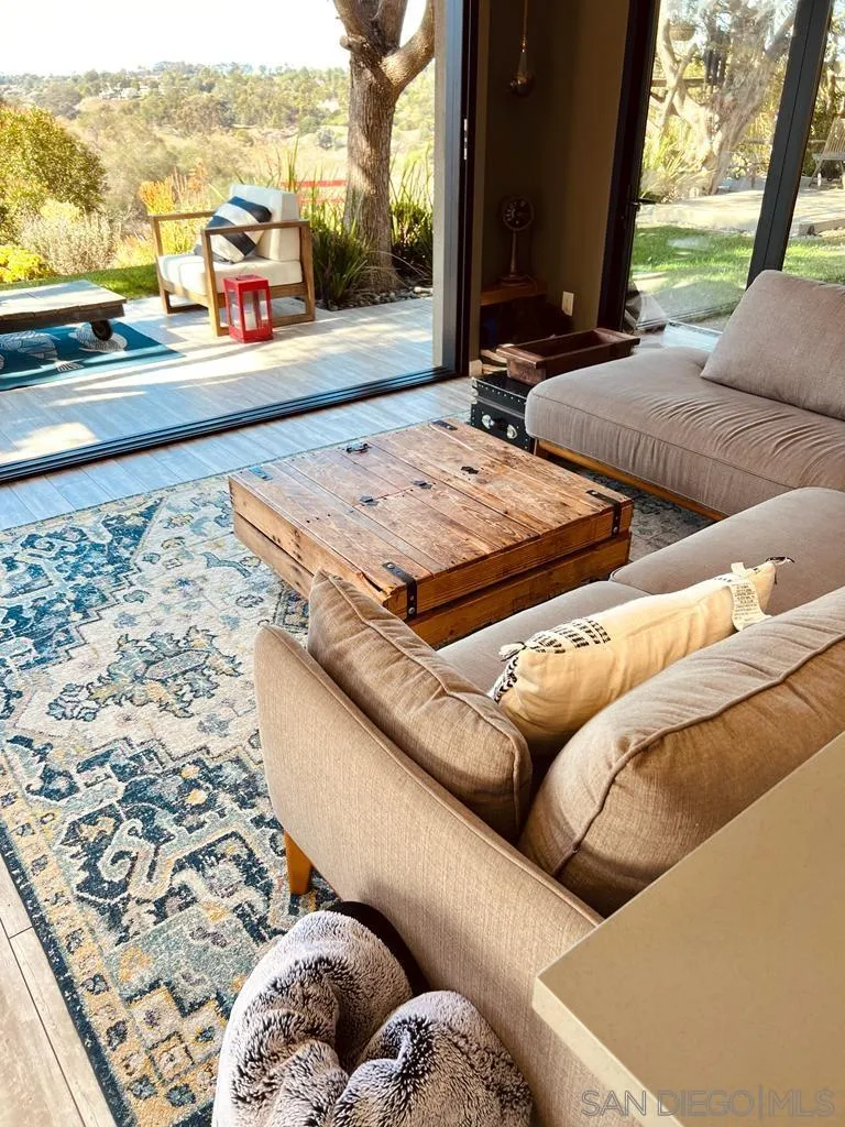 5560 Diane Avenue San Diego, CA 92117 - Photo 9 of 31 a balcony with city view