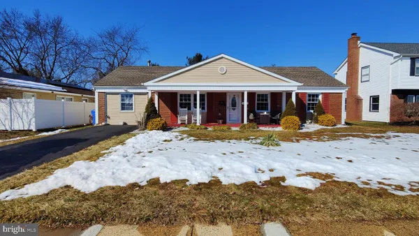 $385,000 | 146 Glenview Lane, Willingboro, NJ 08046