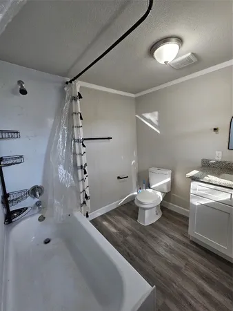 $1,800 | 120 Antionette Lane, Crosby, TX 77532