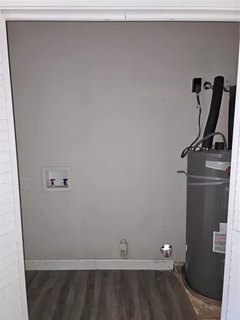 $1,800 | 120 Antionette Lane, Crosby, TX 77532