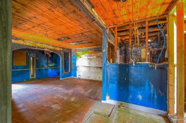 $129,000 | 416 South Navy Boulevard, Pensacola, FL 32507