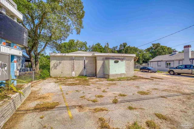 $129,000 | 416 South Navy Boulevard, Pensacola, FL 32507