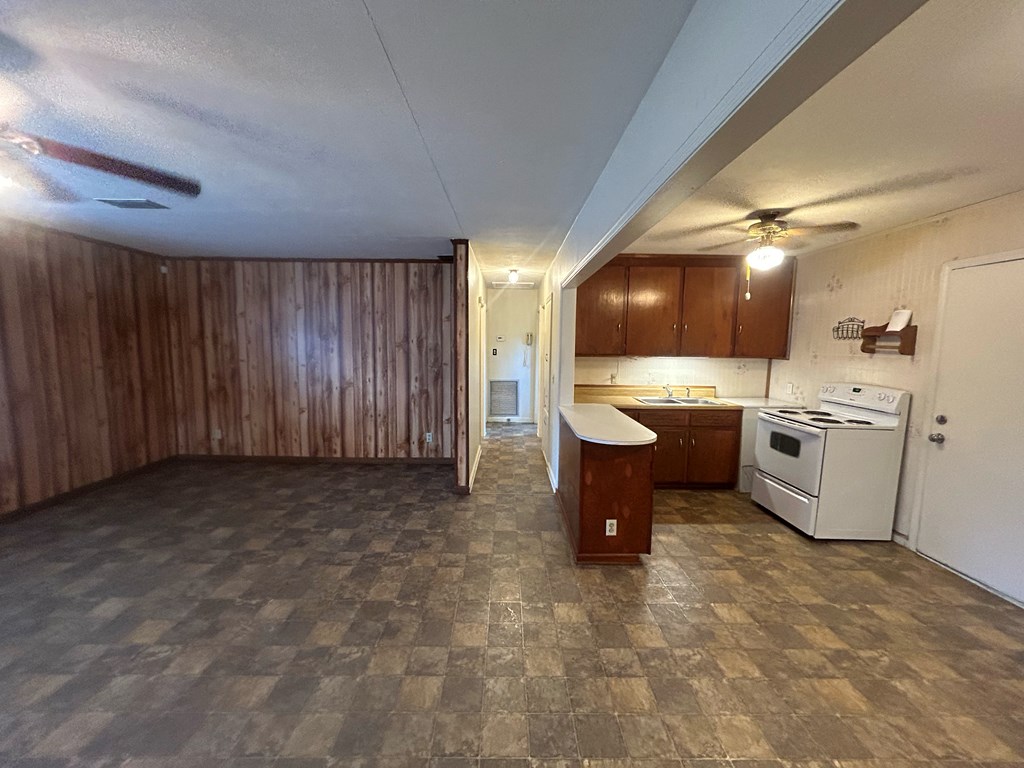 2116 North Co Road Gordon, AL 36343 - Photo 12 of 45