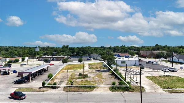 $375,000 | 3607 East Rosedale Street, Fort Worth, TX 76105