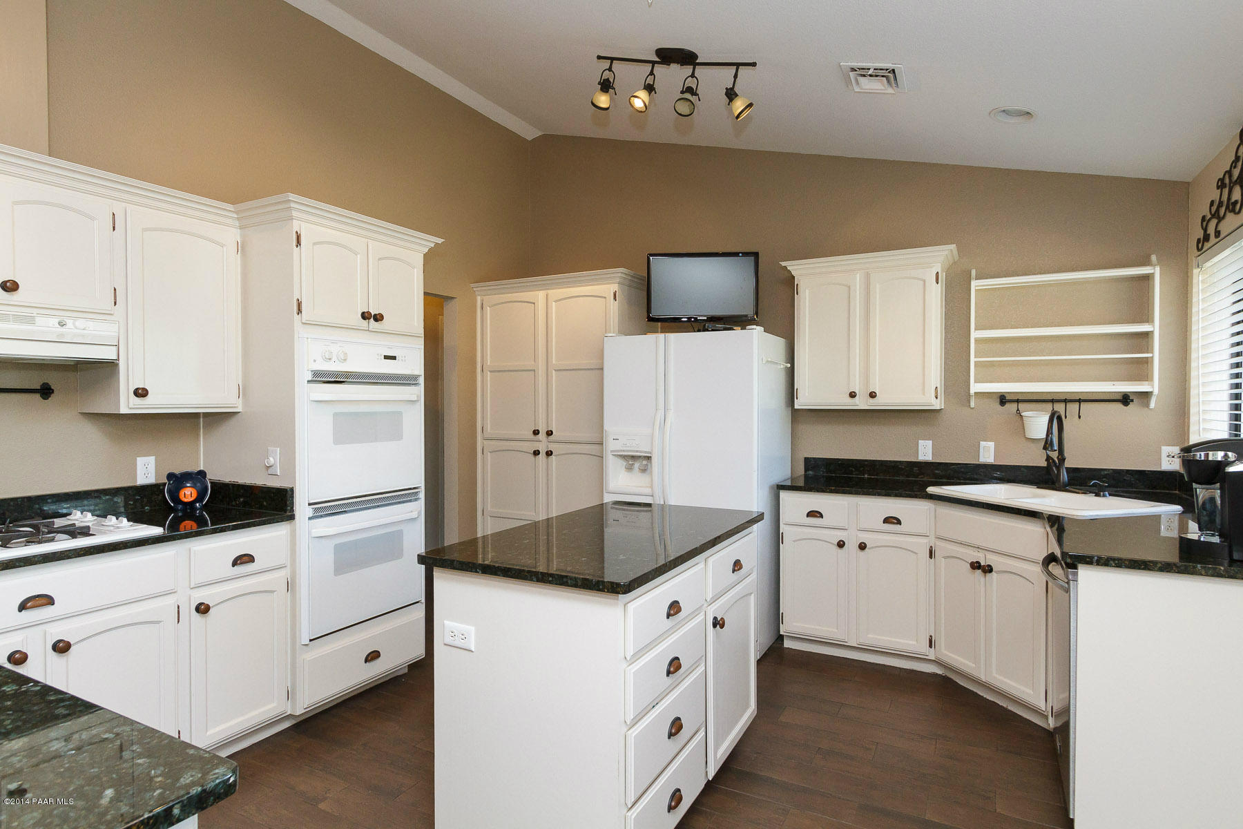 1315 Coyote Road Prescott, AZ 86303 - Photo 6 of 30 Coyote-6