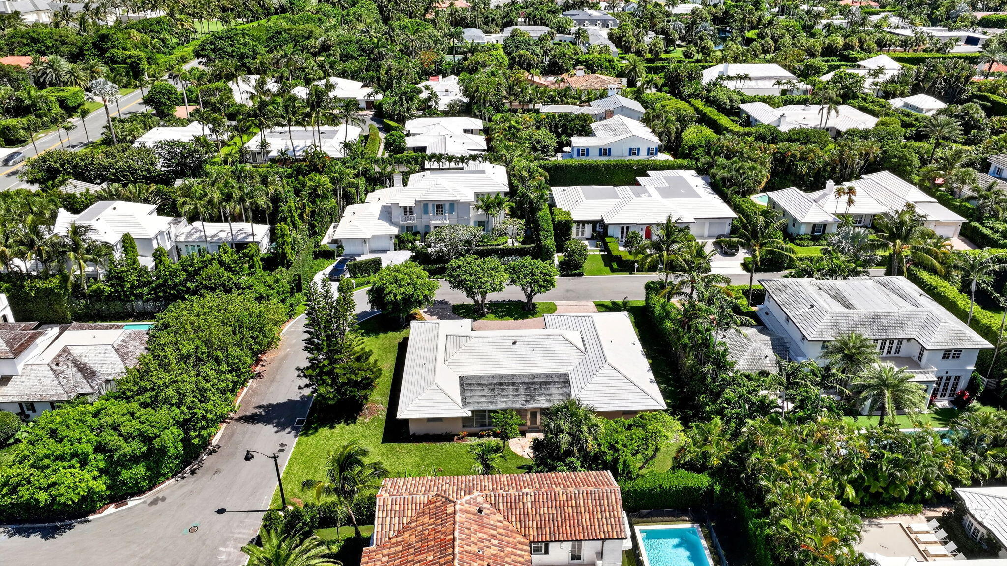 217 Plantation Road Palm Beach, FL 33480 - Photo 17 of 41 46-web-or-mls-DJI_20260518071504_0123_D