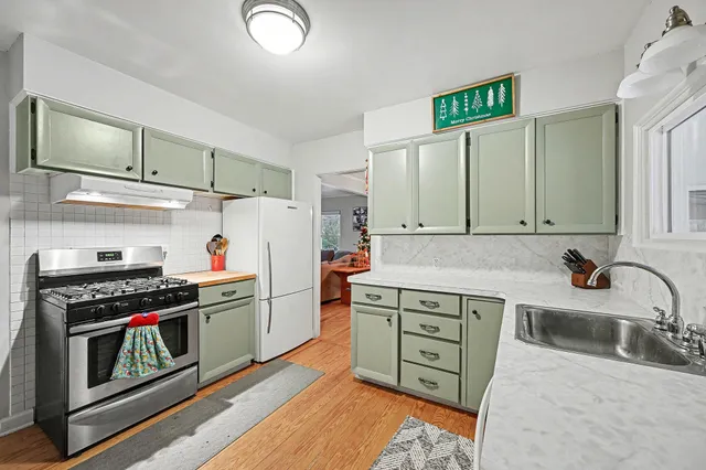 $269,900 | 2419 Alamo Avenue, Kalamazoo, MI 49006