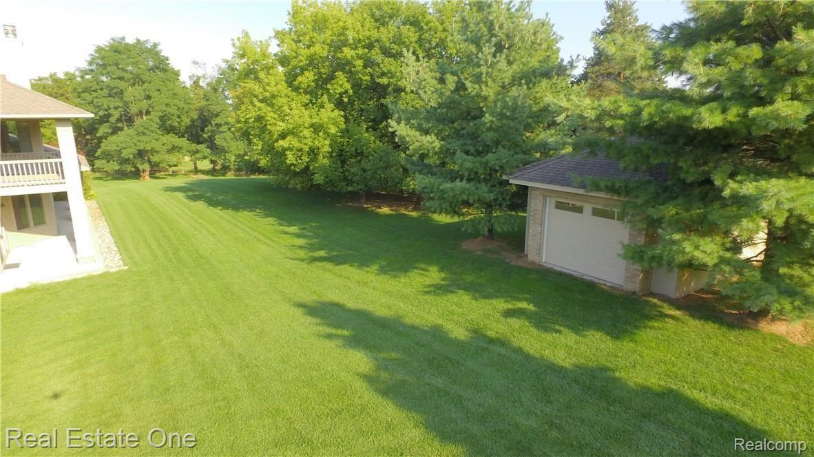 1825 Silver Bell Road Rochester, MI 48306 - Photo 51 of 61 74.jpg