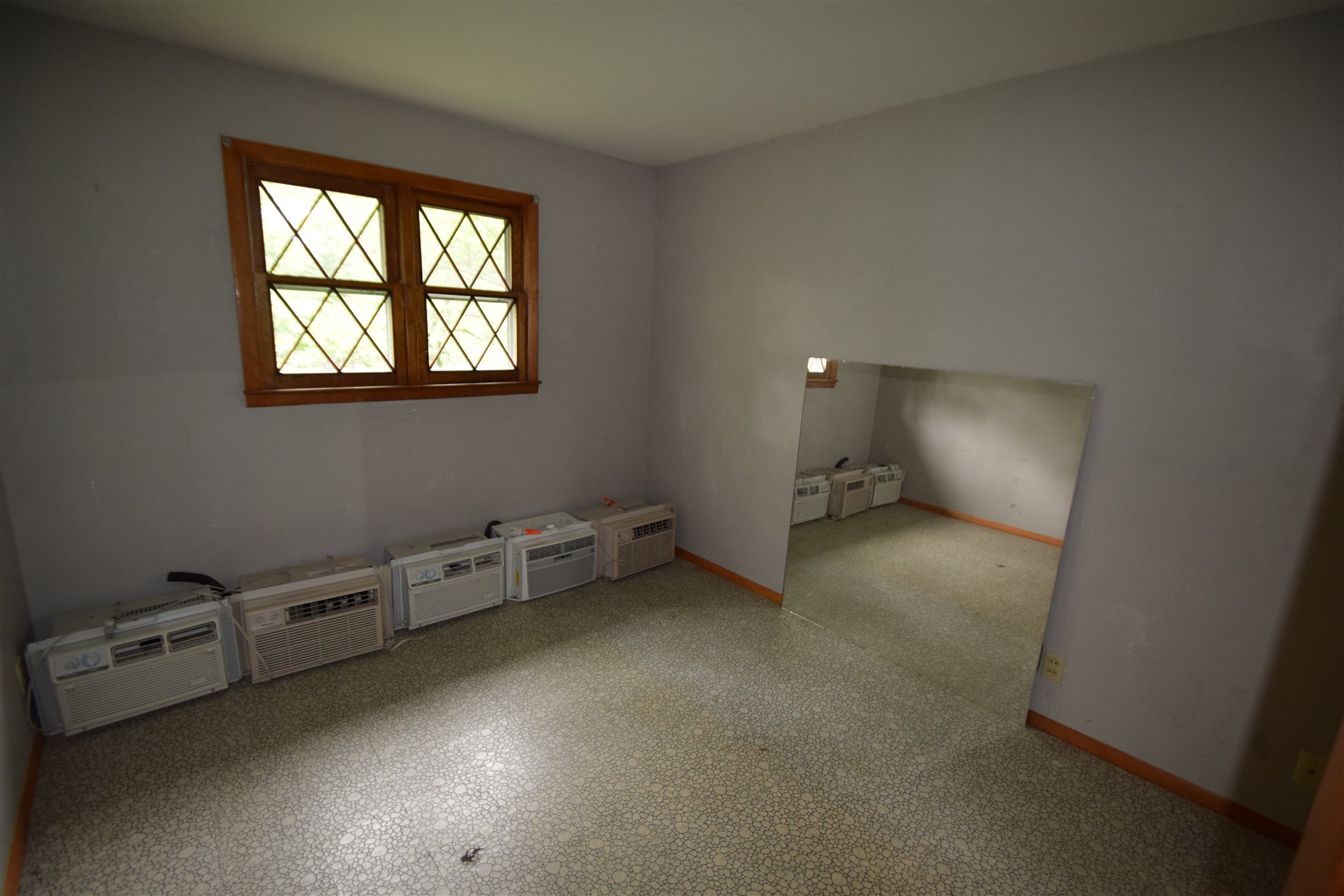 504 North Ludlow Road Muncie, IN 47304 - Photo 9 of 11 Gallery Image 9