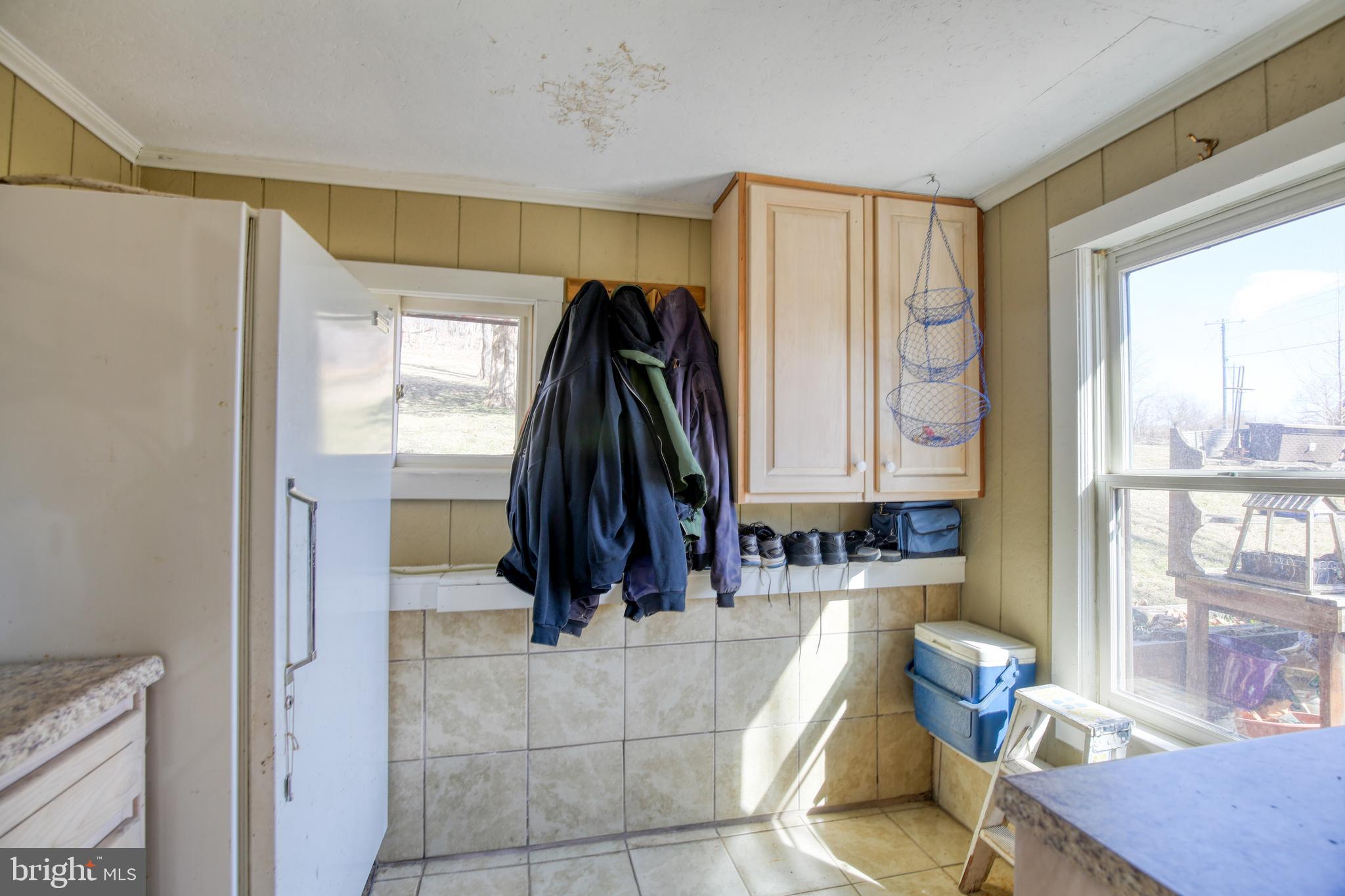 3612 Back Mountain Road Winchester, VA 22602 - Photo 41 of 47 Main Floor Mud Room