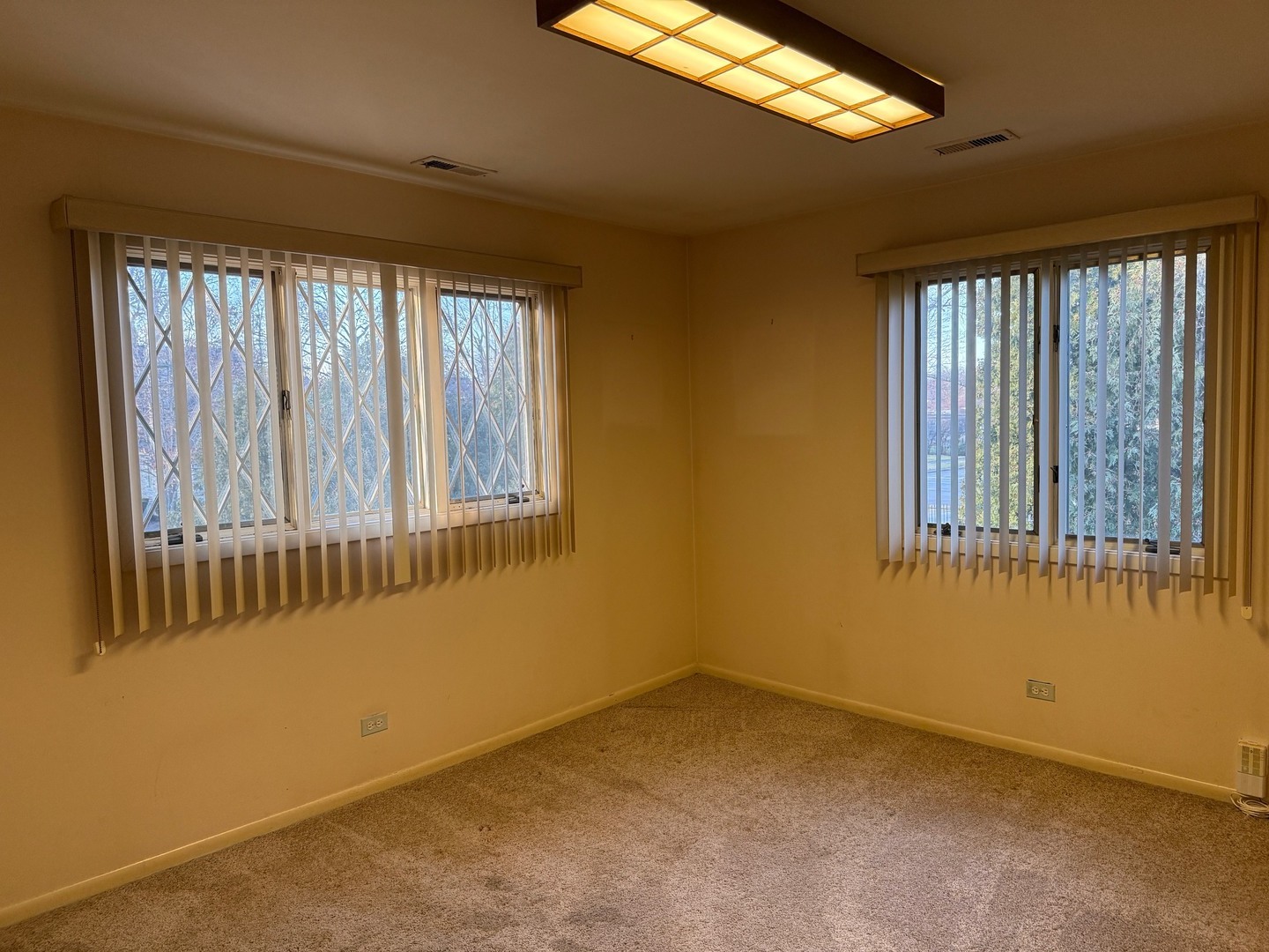 6247 North Kilpatrick Avenue Chicago, IL 60646 - Photo 23 of 31