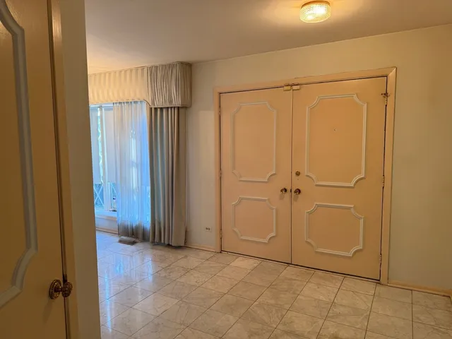 $830,000 | 6247 North Kilpatrick Avenue, Chicago, IL 60646