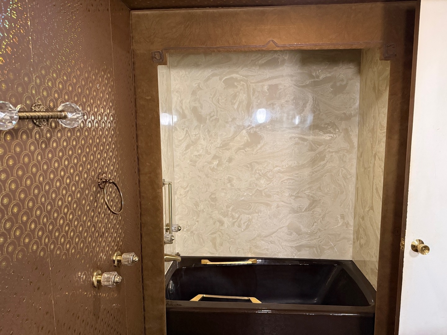 6247 North Kilpatrick Avenue Chicago, IL 60646 - Photo 7 of 31