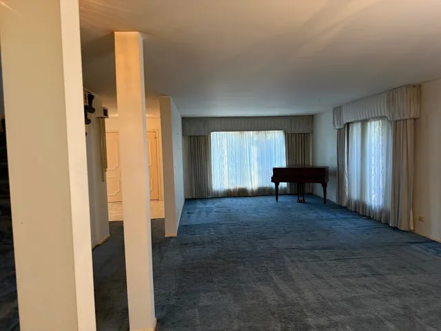 $830,000 | 6247 North Kilpatrick Avenue, Chicago, IL 60646