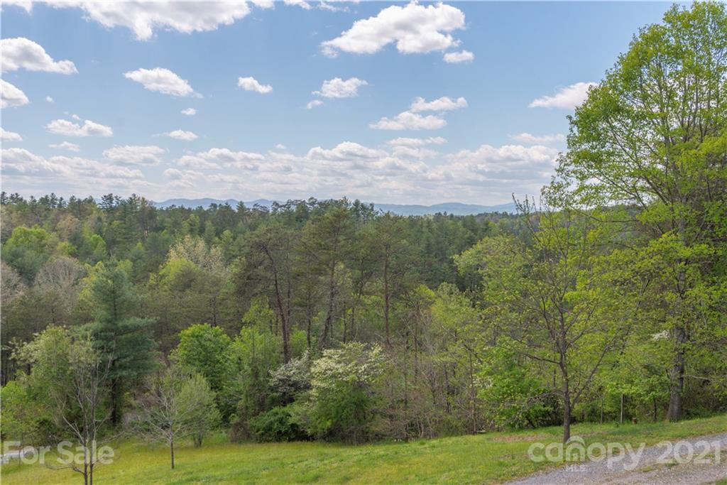 47 Sams Road Weaverville, NC 28787 - Photo 14 of 35 Gallery Image 14