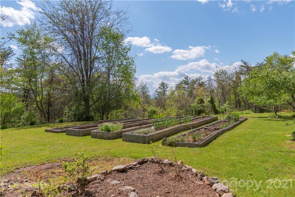 47 Sams Road Weaverville, NC 28787 - Photo 29 of 35 Gallery Image 29