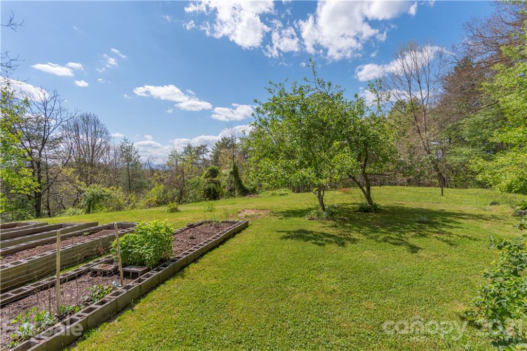 47 Sams Road Weaverville, NC 28787 - Photo 30 of 35 Gallery Image 30