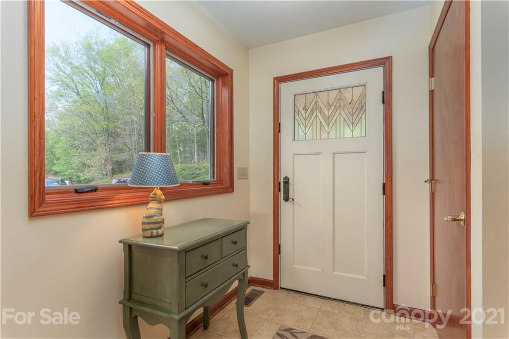 47 Sams Road Weaverville, NC 28787 - Photo 4 of 35 Gallery Image 4