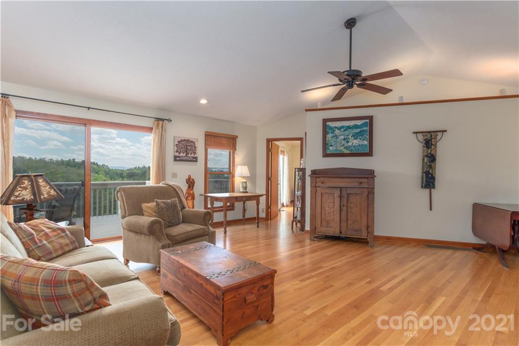 47 Sams Road Weaverville, NC 28787 - Photo 7 of 35 Gallery Image 7