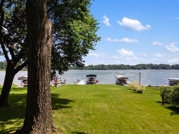 1004 Birch Haven Road Monona, WI 53716 - Photo 3 of 52