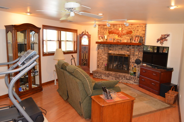 29W281 Wagner Road Naperville, IL 60564 - Photo 11 of 24