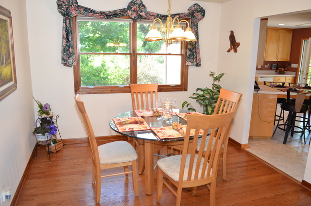 29W281 Wagner Road Naperville, IL 60564 - Photo 4 of 24