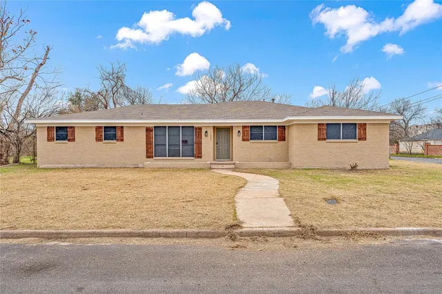 $215,000 | 1301 Harrison Avenue, Waco, TX 76704