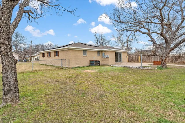 $215,000 | 1301 Harrison Avenue, Waco, TX 76704