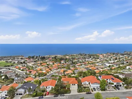 $2,500,000 | 30243 Calle De Suenos, Rancho Palos Verdes, CA 90275