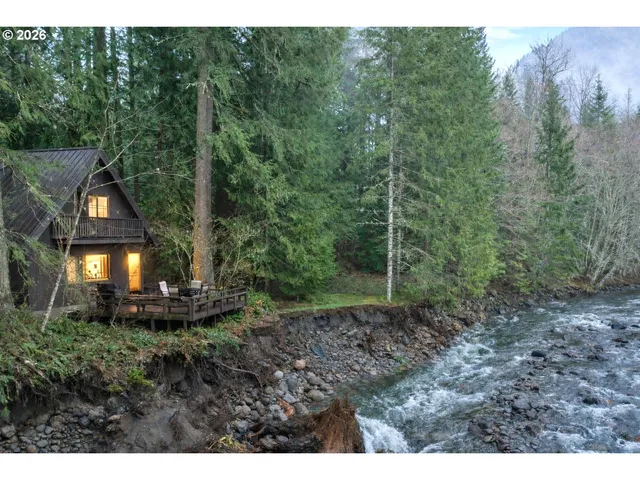 $699,000 | 70498 East Zig Zag River Road, Rhododendron, OR 97049