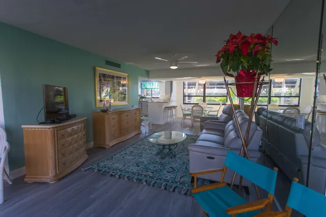 $4,500 | 3382 Northeast Causeway Boulevard, Unit 101, Jensen Beach, FL 34957