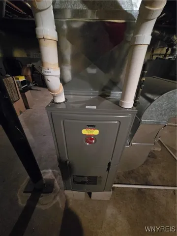 $162,000 | 430 East Oak Orchard Street, Shelby, NY 14103