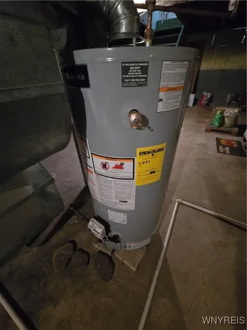 $162,000 | 430 East Oak Orchard Street, Shelby, NY 14103