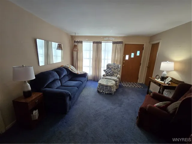 $162,000 | 430 East Oak Orchard Street, Shelby, NY 14103