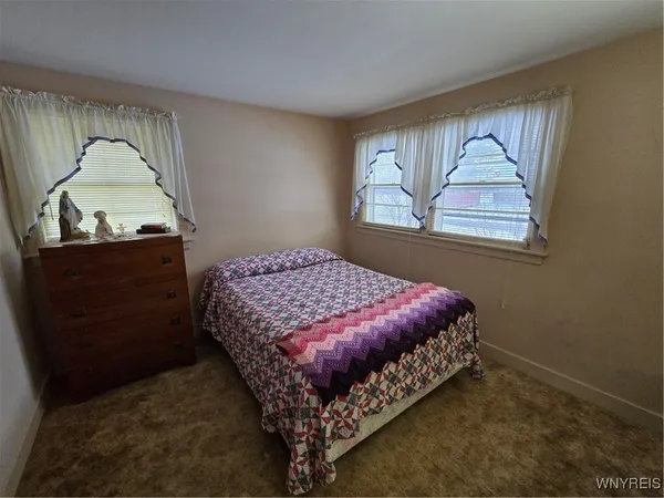 $136,500 | 430 East Oak Orchard Street, Shelby, NY 14103