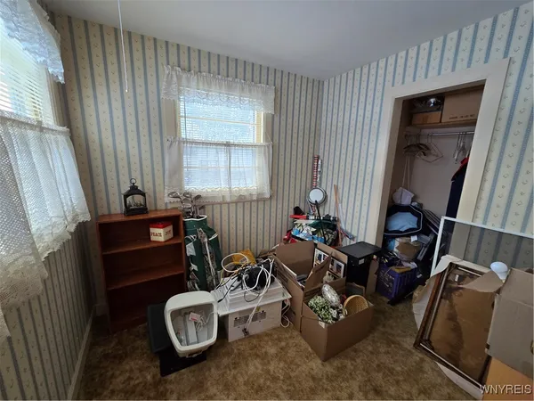 $136,500 | 430 East Oak Orchard Street, Shelby, NY 14103