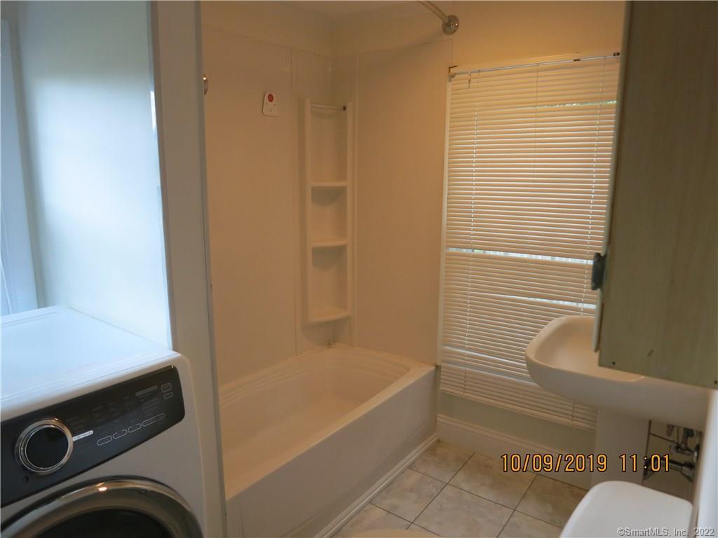 22 Garnet Park Road Madison, CT 06443 - Photo 12 of 18