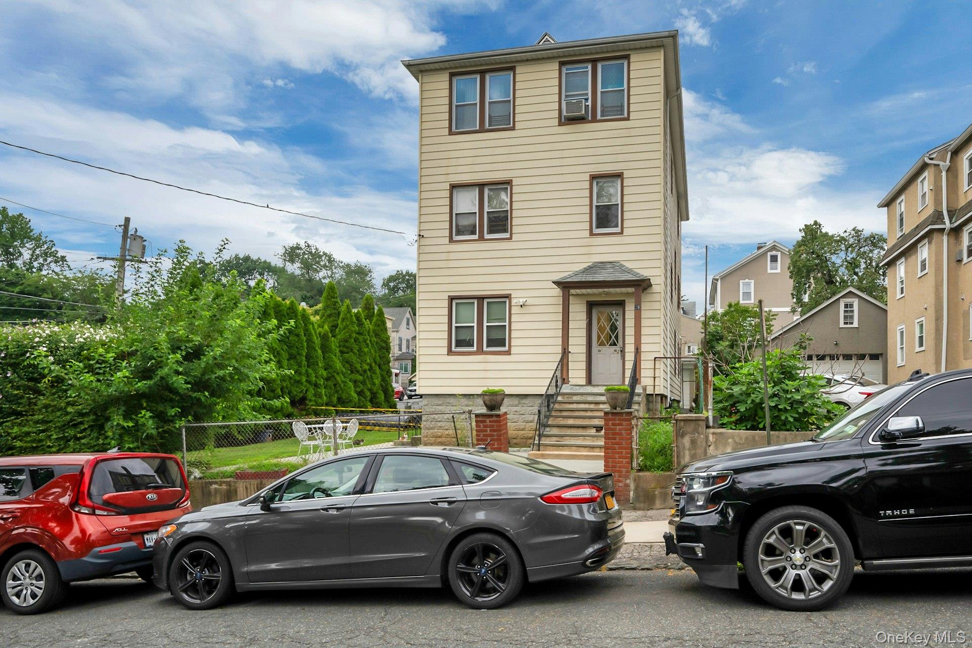 26 4th Street New Rochelle, NY 10801 - Photo 3 of 26 Gallery Image 3