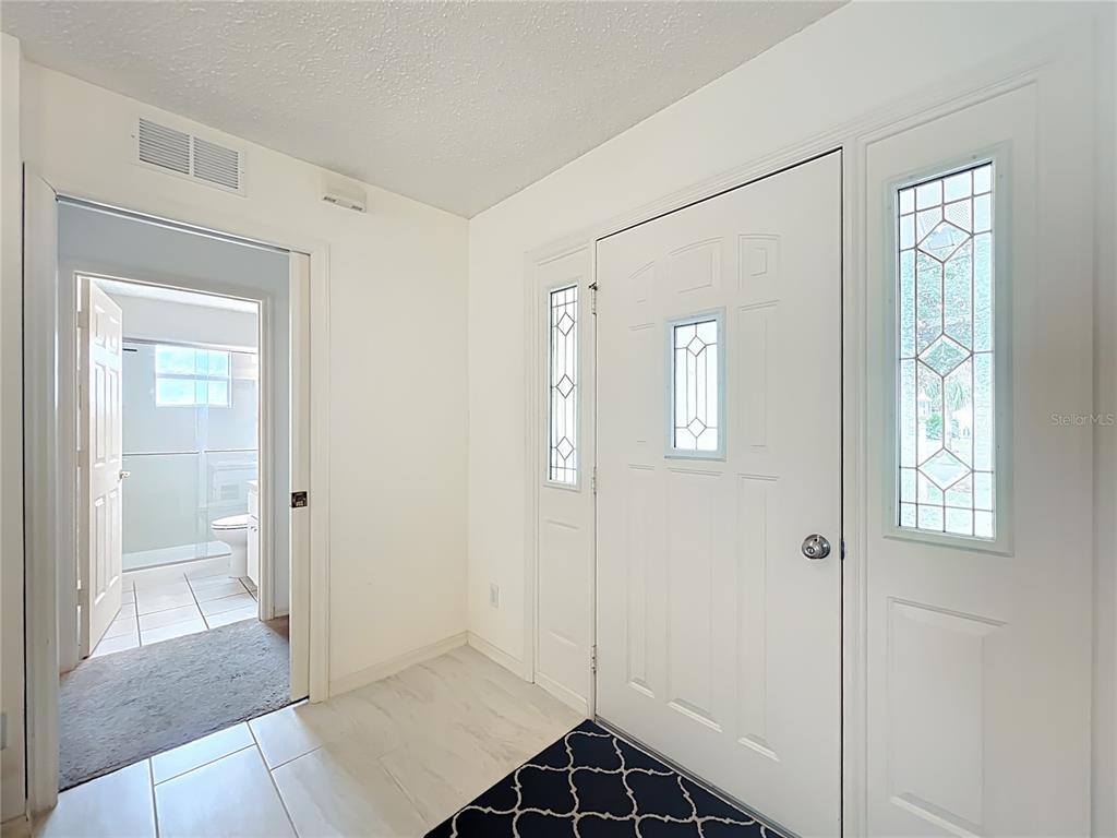9235 Southwest 96th Court Road Ocala, FL 34481 - Photo 4 of 30 Gallery Image 4
