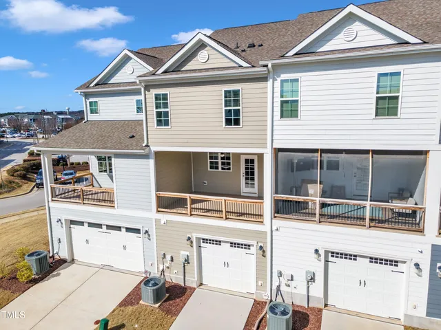 $389,990 | 507 Gateway Townes Boulevard, Wake Forest, NC 27587