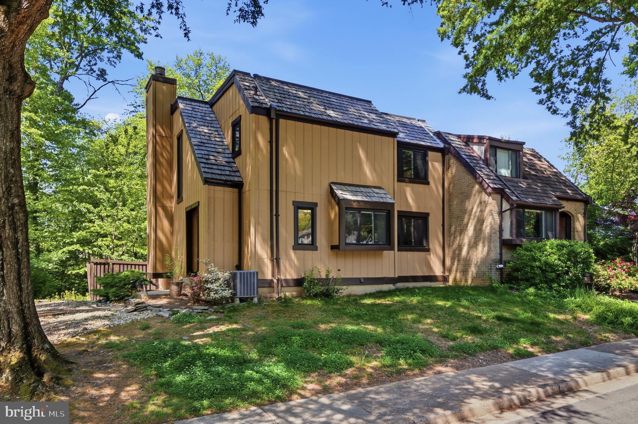 1509 Farsta Court Reston, VA 20190 - Photo 39 of 40 front view of house with a yard