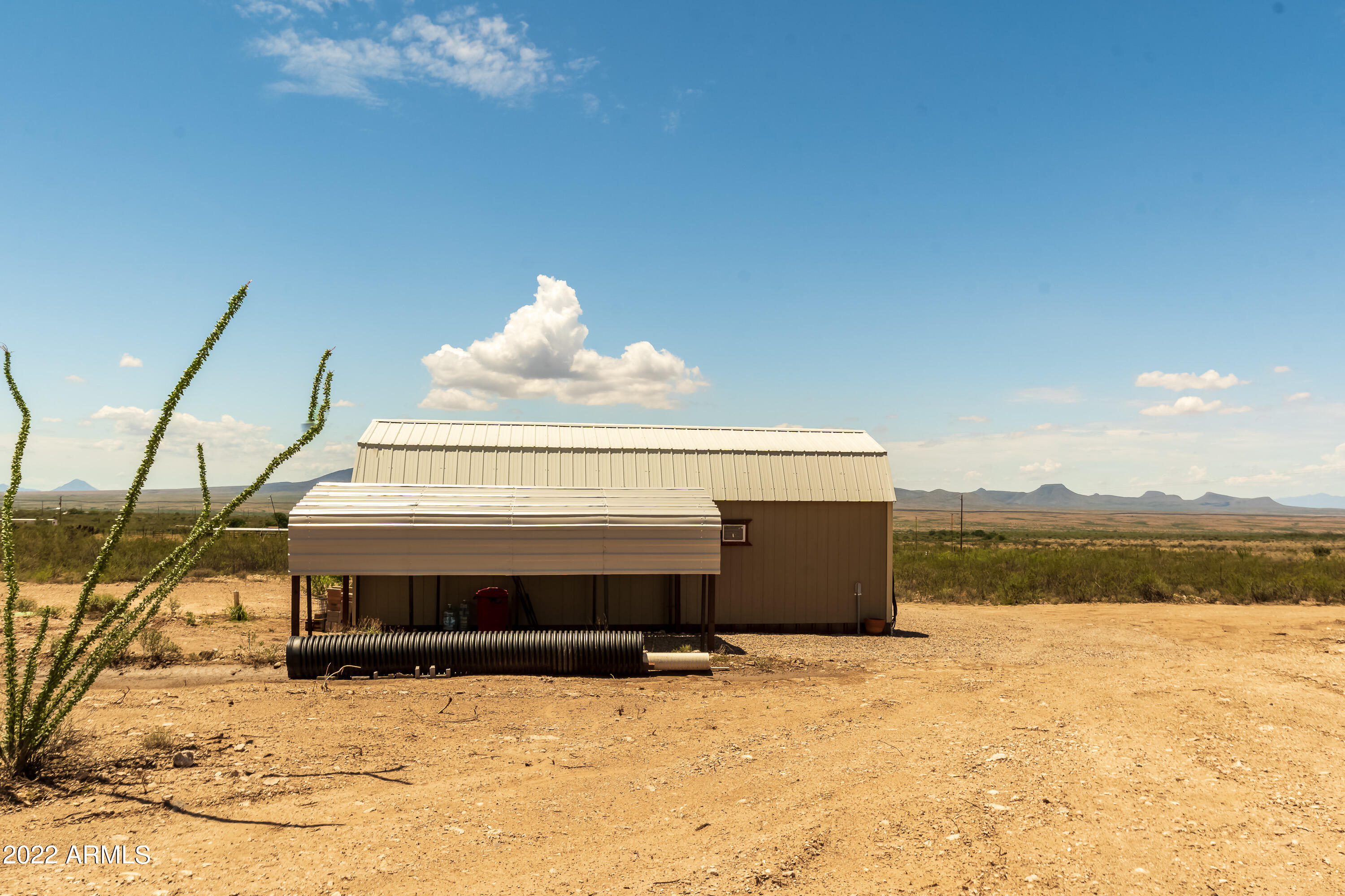 1231 South Rio Vista Road Bisbee, AZ 85603 - Photo 8 of 63 North side carport area