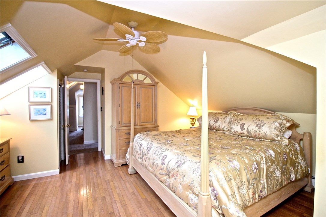 22 Admiral Kalbfus Road Newport, RI 02840 - Photo 11 of 35
