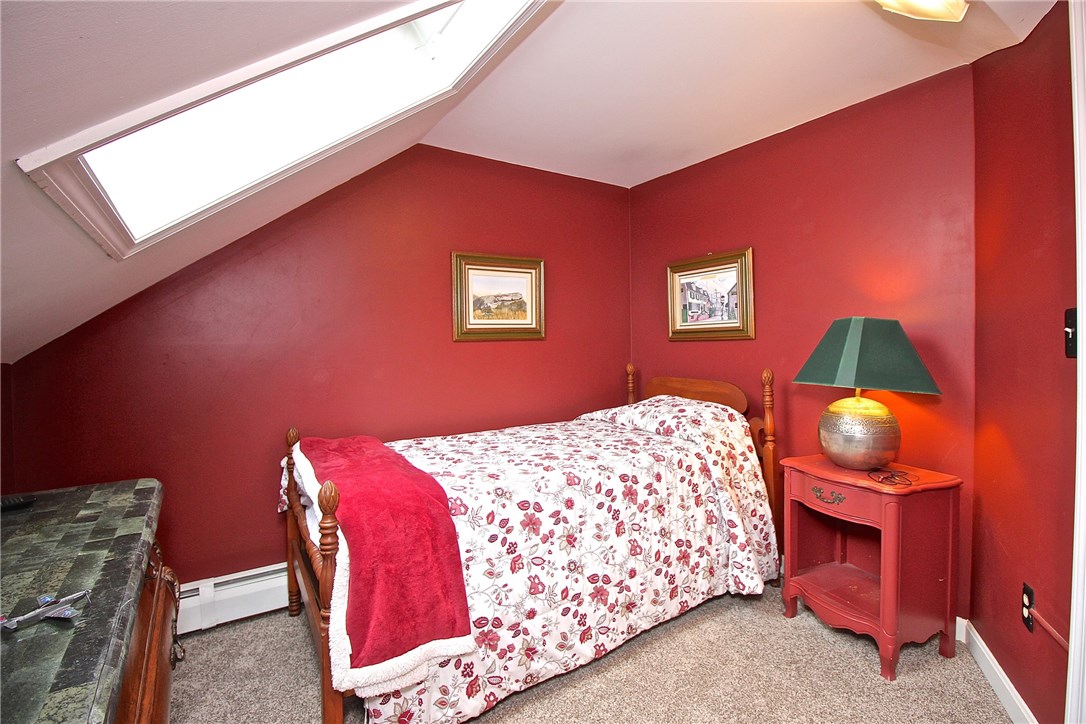 22 Admiral Kalbfus Road Newport, RI 02840 - Photo 15 of 35