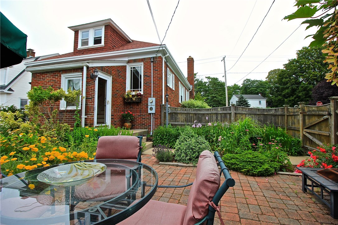 22 Admiral Kalbfus Road Newport, RI 02840 - Photo 29 of 35